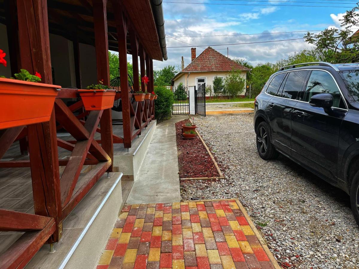 Ferienwohnung Poettyoesotthon Vendeghaz Tiszabábolna Exterior foto